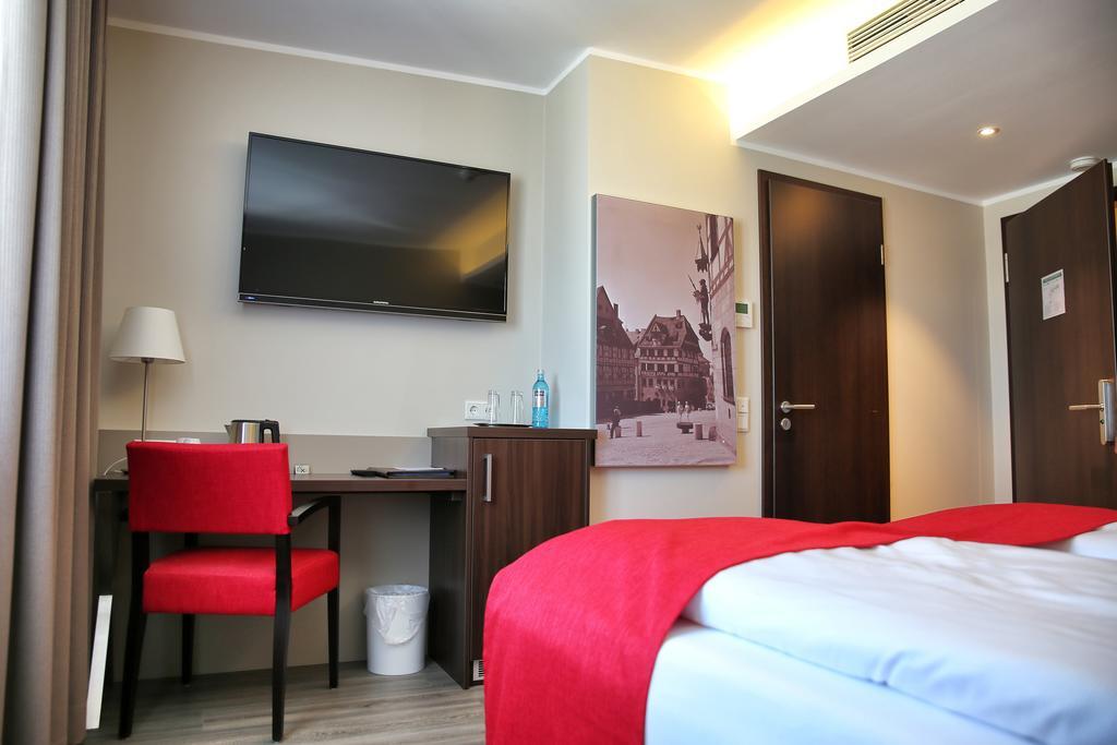 Hotel Bomonti Nuernberg West Oberasbach Room photo
